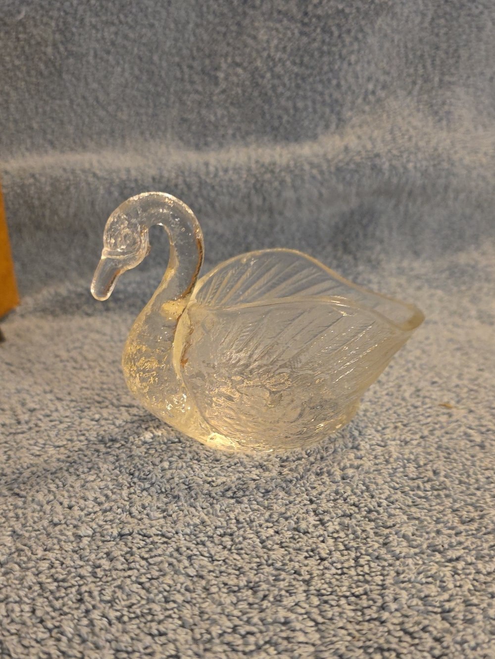 Vintage Clear Glass Swan Trinket Or Candy Dish Etched Feathers 4” Tall